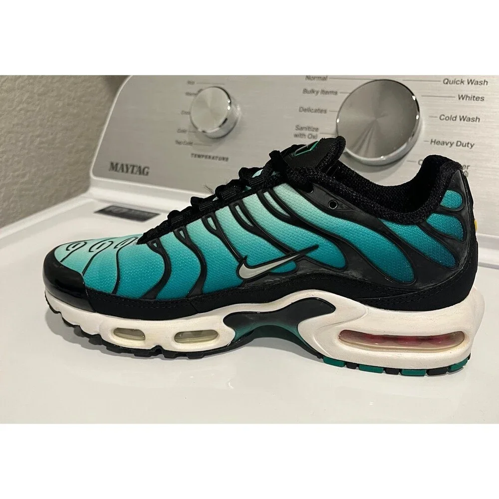 Nike Air Max Plus TN Aqua Gradient Running Shoes Men’s US 7.5 Black Teal